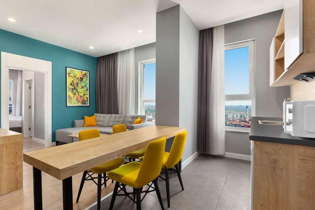 Days Inn & Suites By Wyndham Esenyurt 伊斯坦布尔 客房 照片