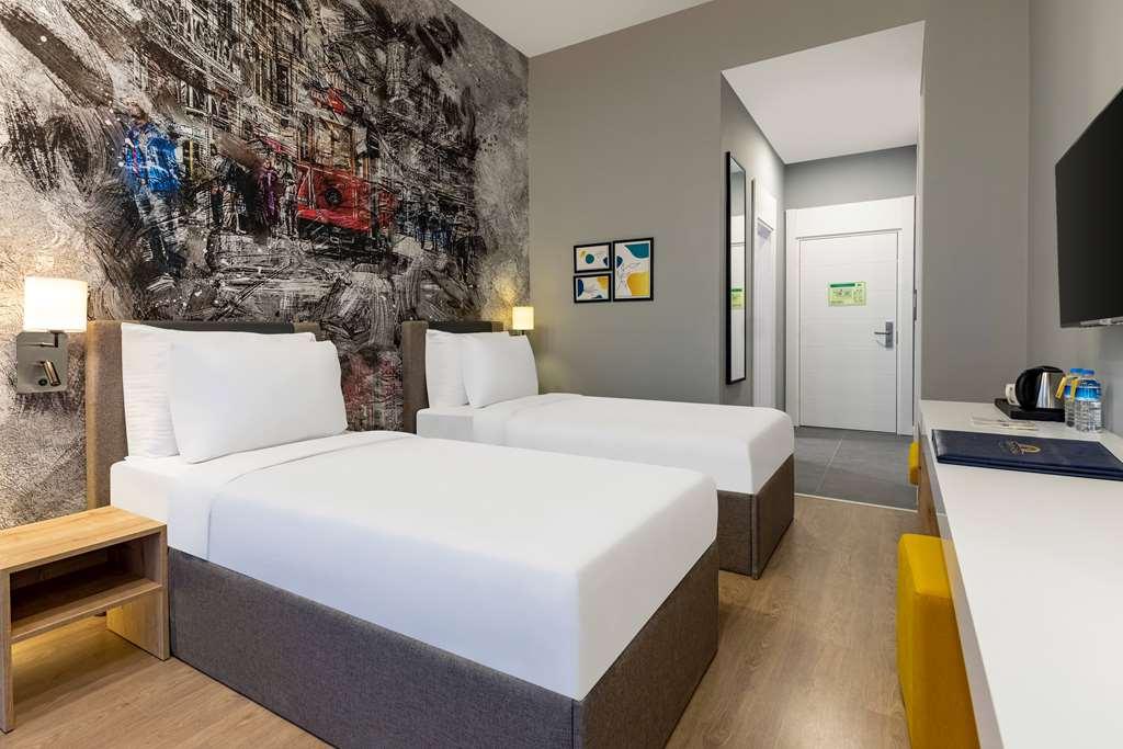 Days Inn & Suites By Wyndham Esenyurt 伊斯坦布尔 客房 照片