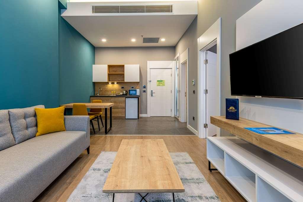 Days Inn & Suites By Wyndham Esenyurt 伊斯坦布尔 客房 照片