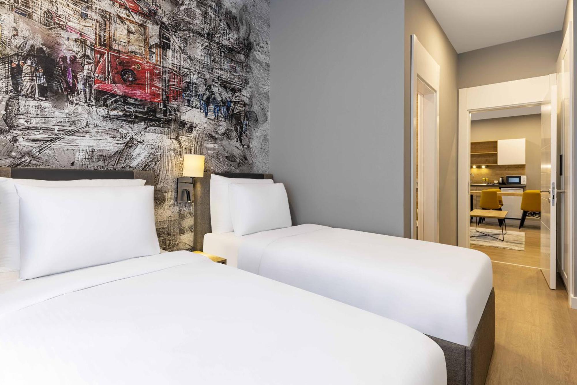 Days Inn & Suites By Wyndham Esenyurt 伊斯坦布尔 外观 照片