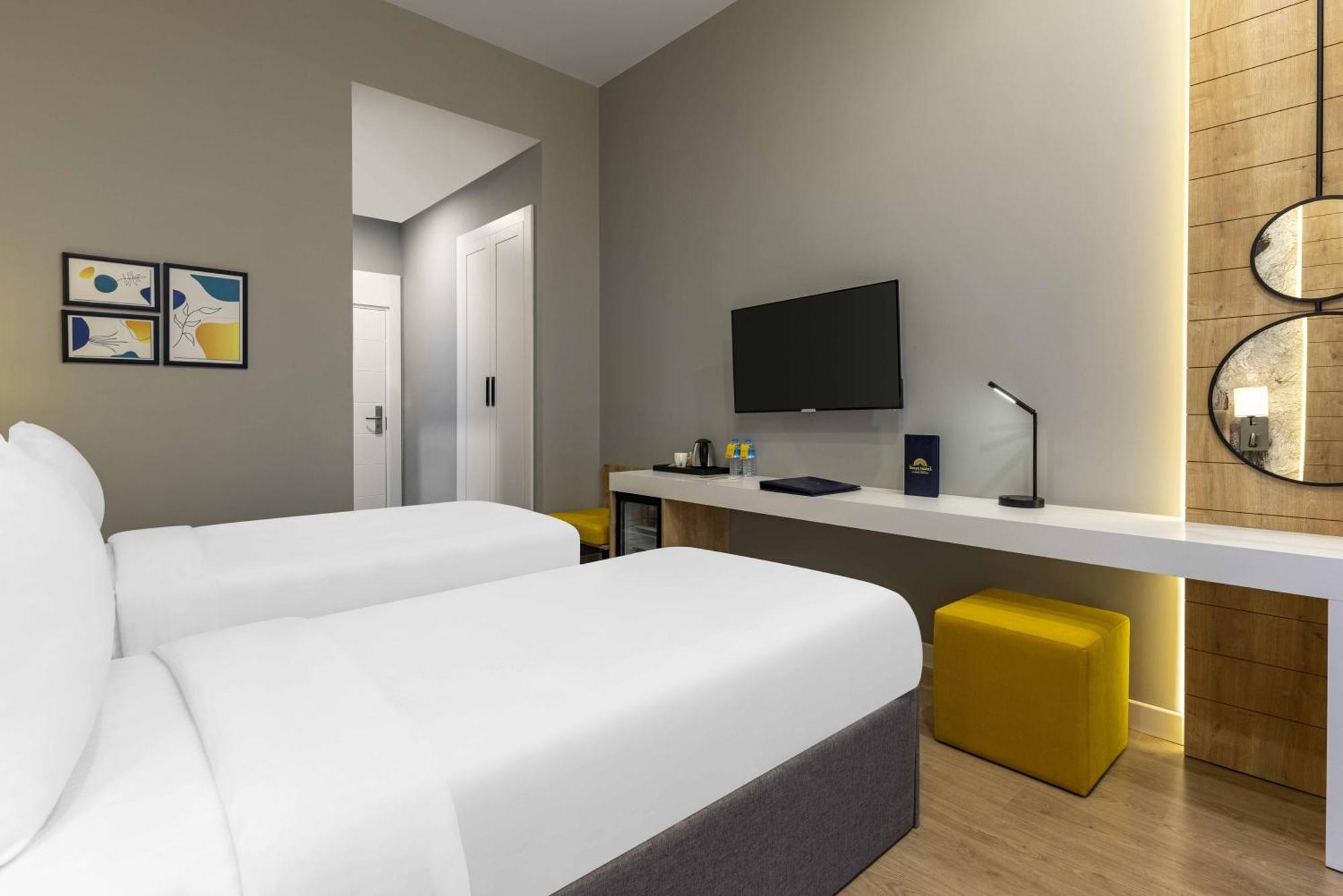 Days Inn & Suites By Wyndham Esenyurt 伊斯坦布尔 外观 照片