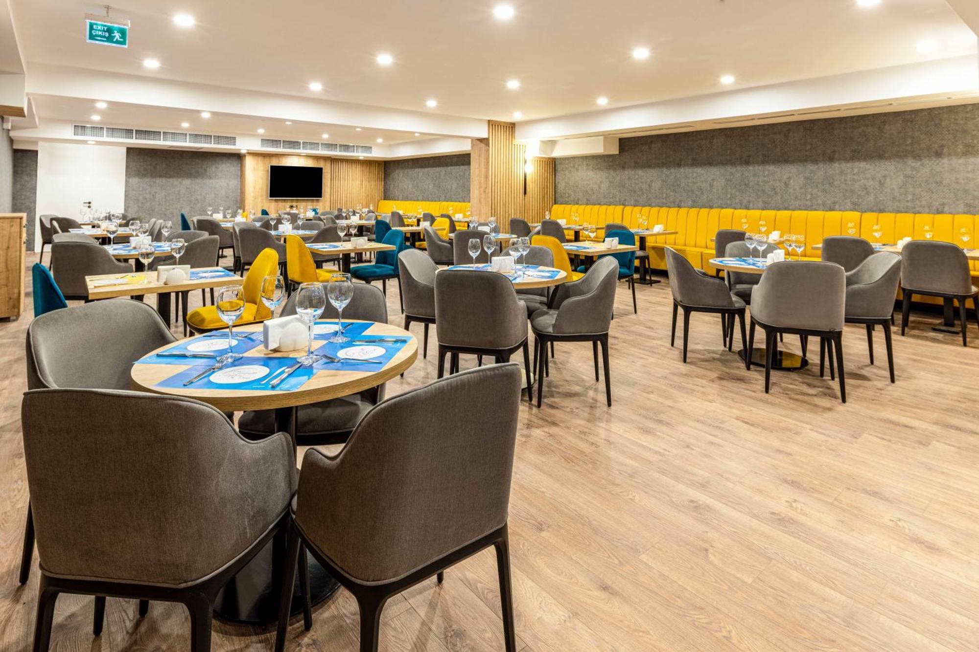 Days Inn & Suites By Wyndham Esenyurt 伊斯坦布尔 外观 照片