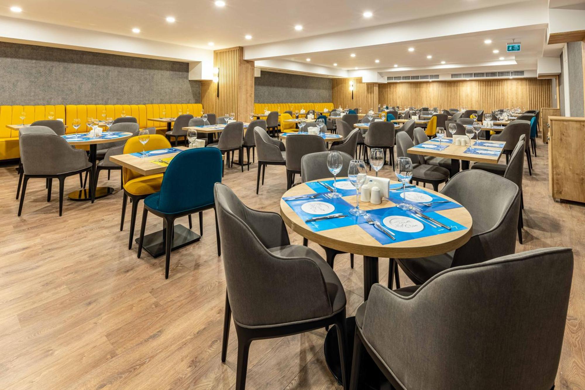 Days Inn & Suites By Wyndham Esenyurt 伊斯坦布尔 外观 照片